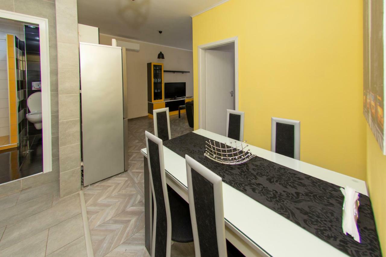 Lovely Home Parking Included Софія Екстер'єр фото