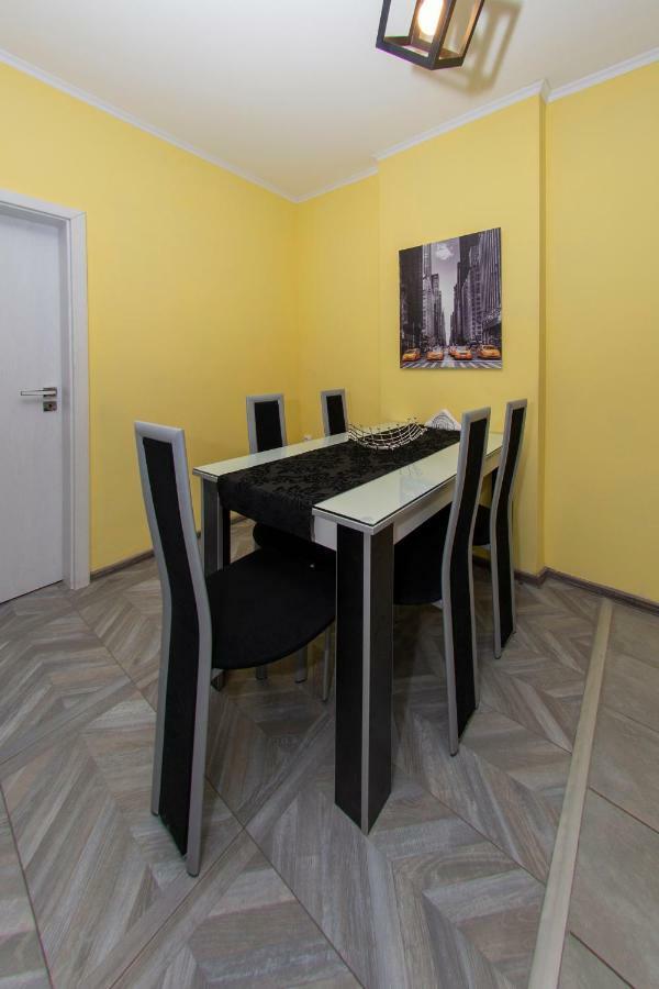 Lovely Home Parking Included Софія Екстер'єр фото